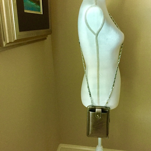 NWT PHONE/CARD CROSSBODY HANDBAG - Picture 3 of 8